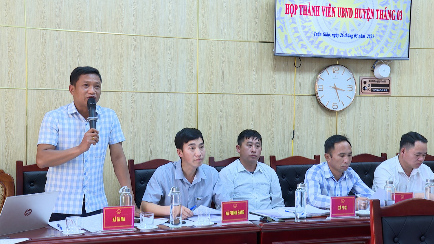 CÁC ĐẠI BIỂU THẢO LUẬN TẠI CUỘC HỌP 1