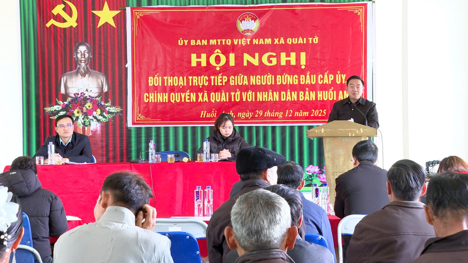 Hội nghị đối thoại trực tiếp giữa người đứng đầu...