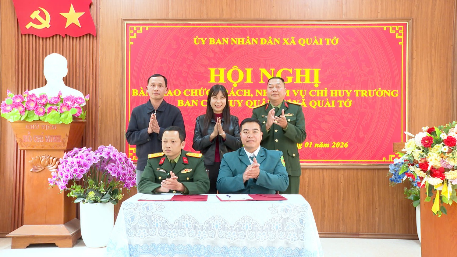 Hội nghị bàn giao chức trách, nhiệm vụ Chỉ huy trưởng Ban Chỉ huy Quân sự xã Quài Tở