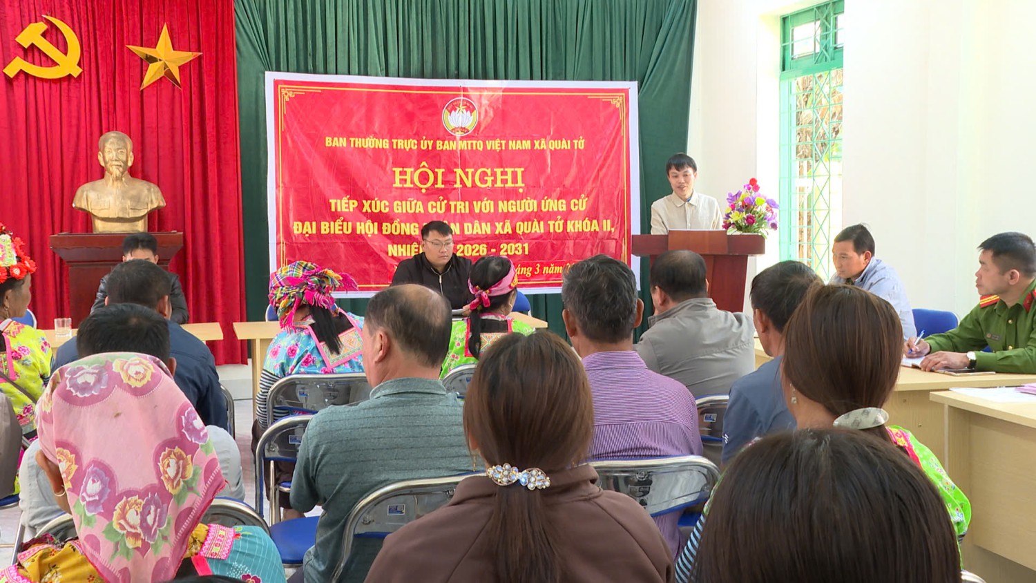 Đơn vị bầu cử số 5: Ứng cử viên đại biểu HĐND xã Quài Tở khóa II tiếp xúc cử tri, vận động bầu cử