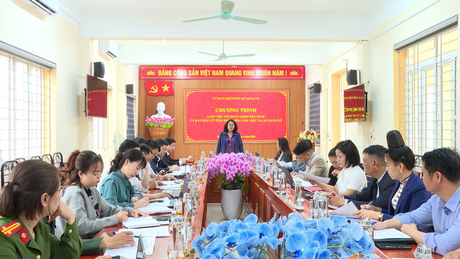 Đoàn kiểm tra số 3 của Ủy ban Bầu cử tỉnh kiểm tra công tác bầu cử tại xã Quài Tở