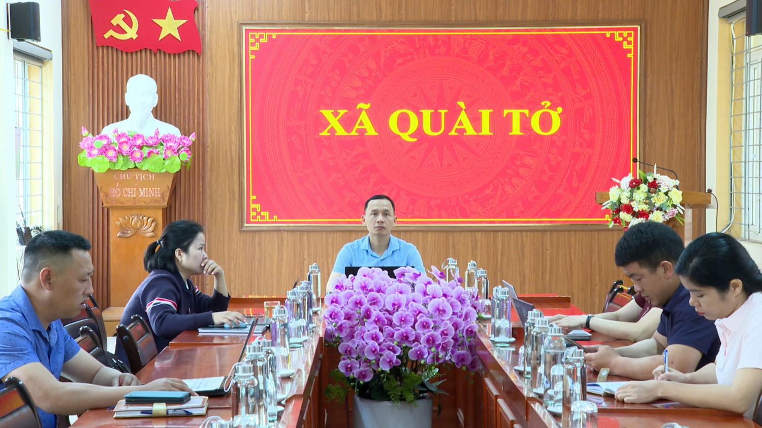 Hình 2