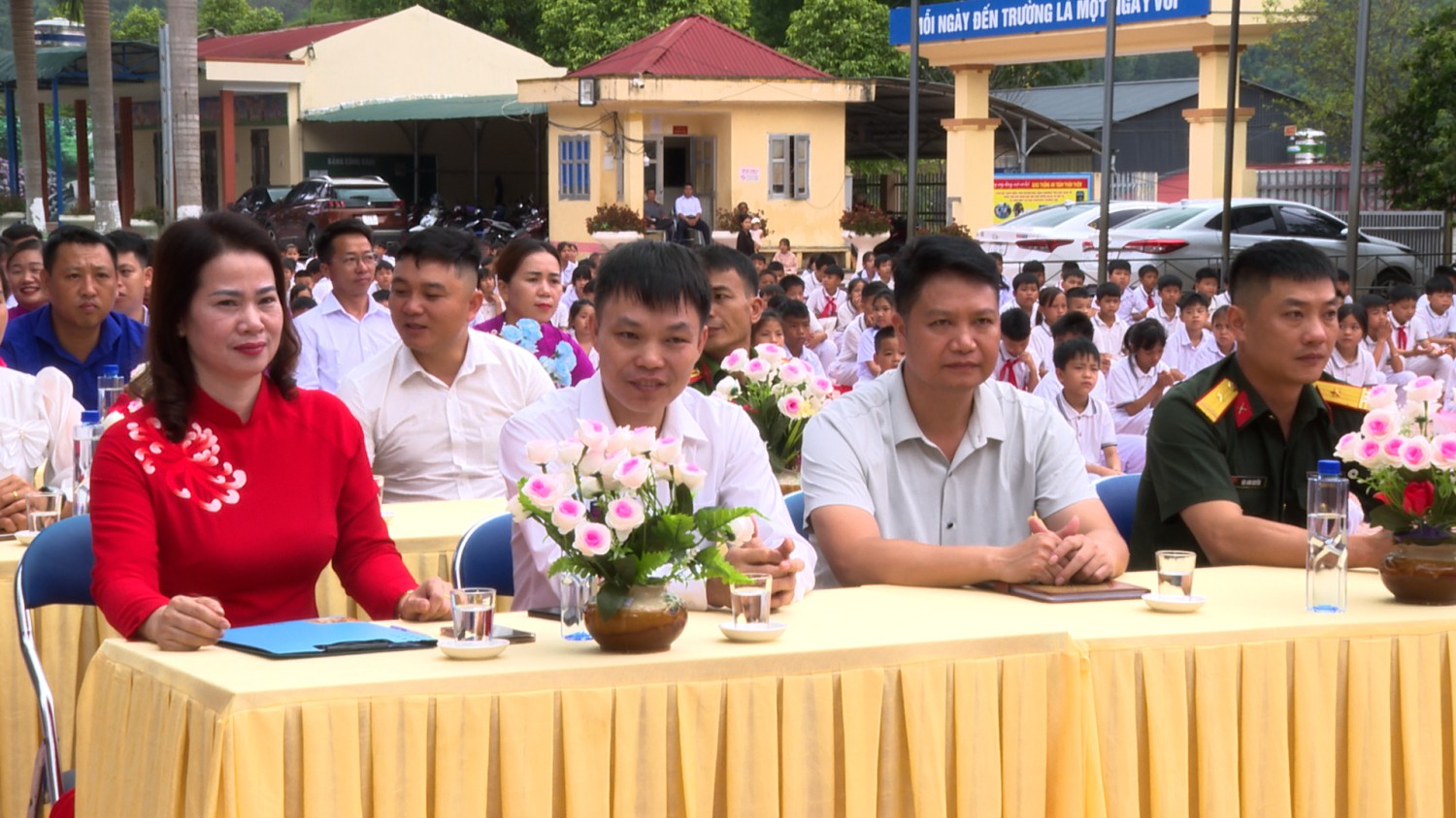 TRƯỜNG TIỂU HỌC QUÀI TỞ TỔ CHỨC LỄ TỔNG KẾT NĂM HỌC 2025 -2026 VÀ CHIA TAY HỌC SINH LỚP 5