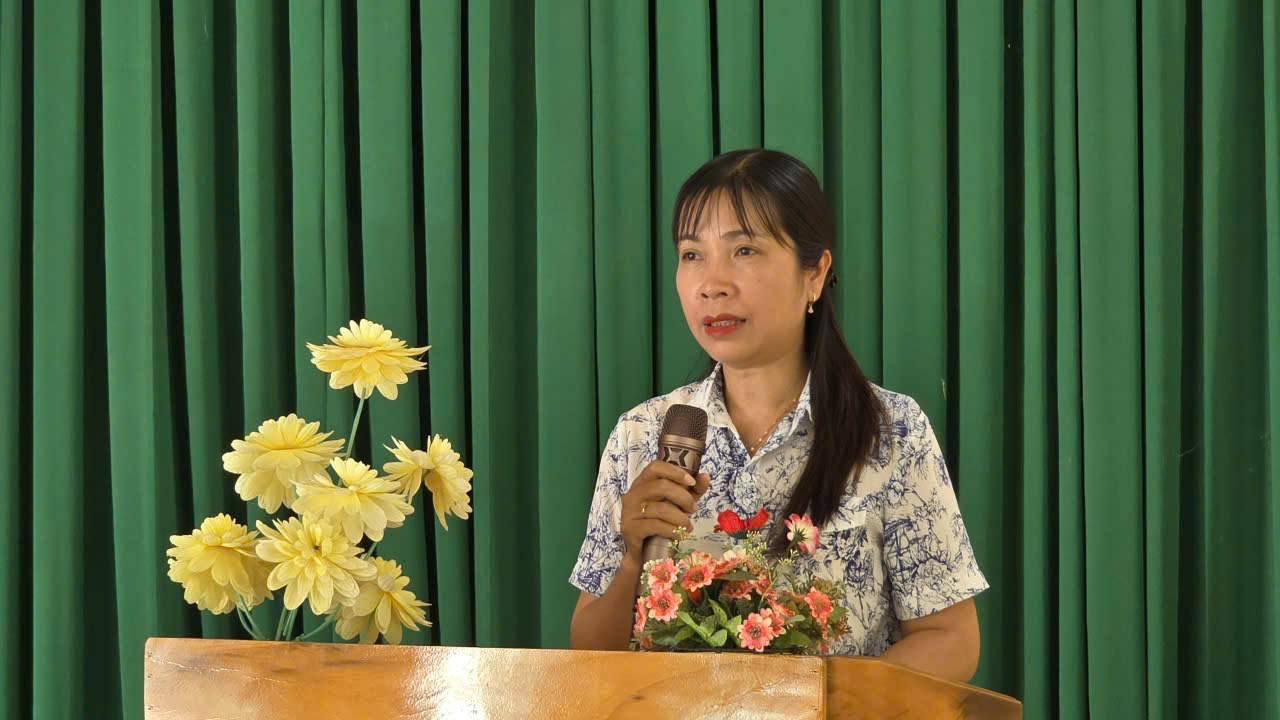 HỘI LHPN XÃ QUÀI TỞ RA MẮT MÔ HÌNH “NGÔI NHÀ XANH”...