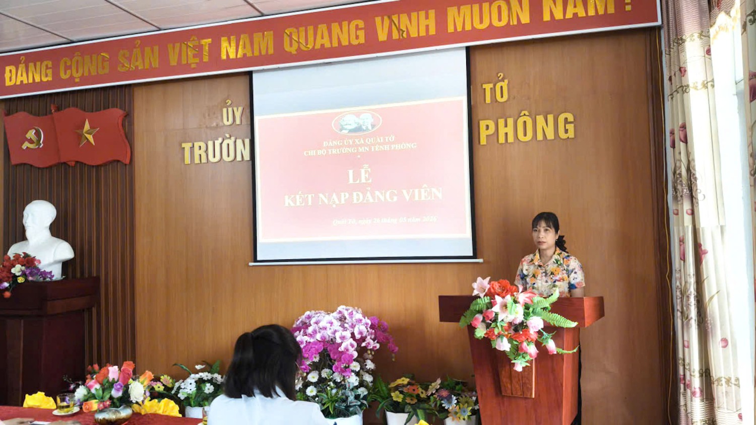 hình 2
