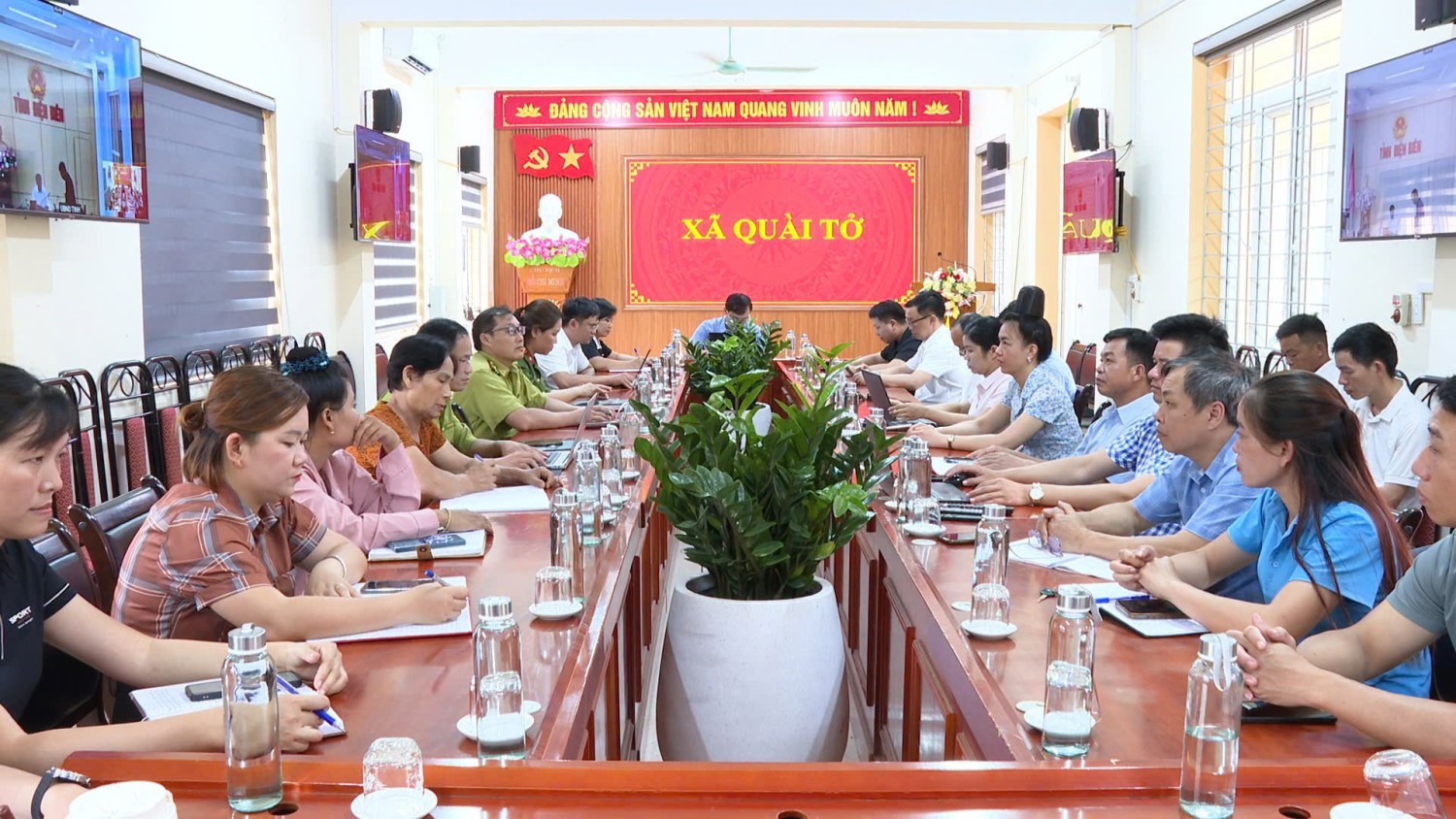 Xã Quài Tở dự hội nghị trực tuyến của UBND tỉnh về công tác ứng phó và khắc phục hậu quả thiên tai