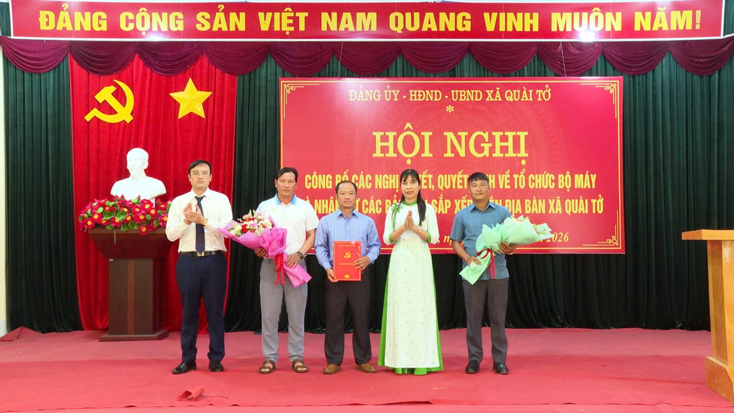 Hình 2