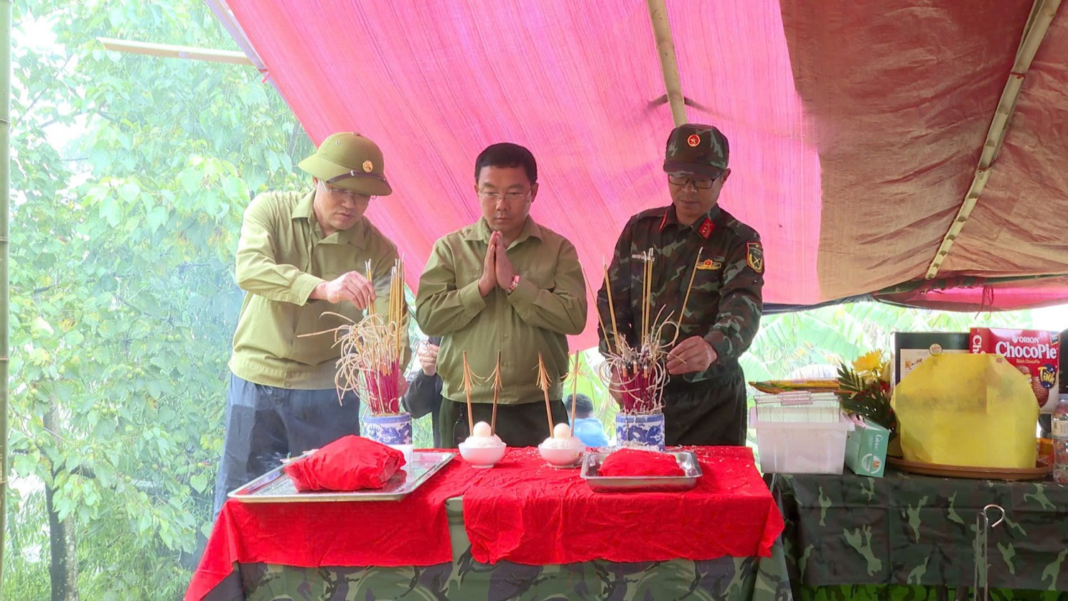 Hình 3