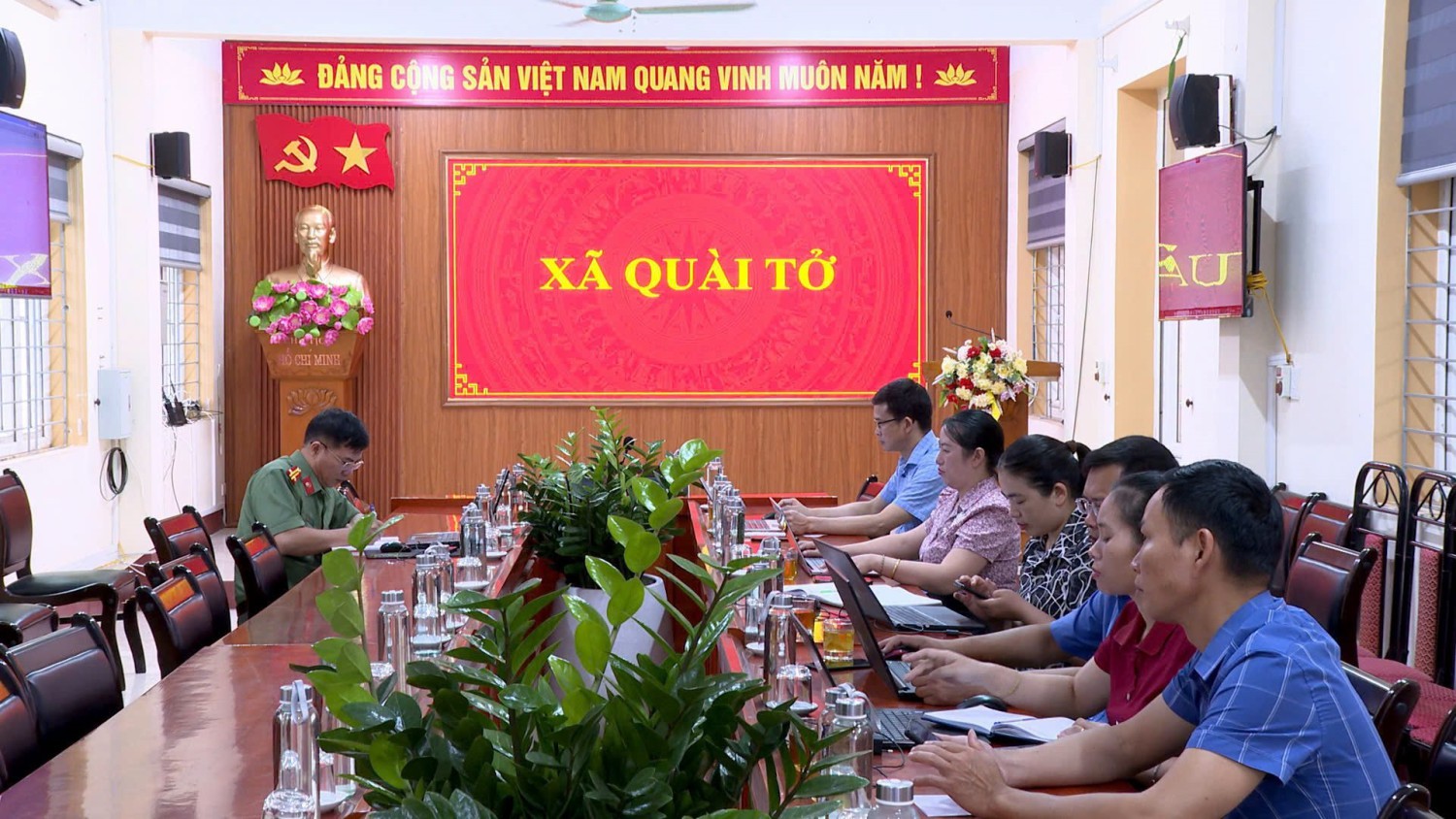 Quài Tở tham dự Hội nghị trực tuyến triển khai số hóa hồ sơ đảng viên điện tử