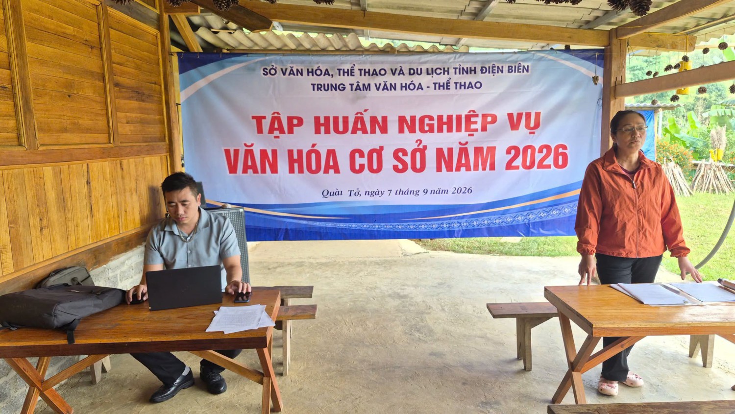 TẬP HUẤN NGHIỆP VỤ VĂN HÓA CƠ SỞ CHO ĐỘI VĂN NGHỆ...